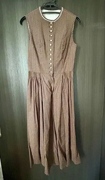 브라운 슬리브리스 티롤리안 원피스