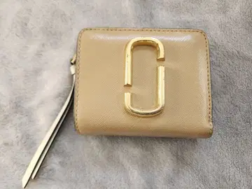 마크제이콥스 이단 접이식 지갑 베이지 그린