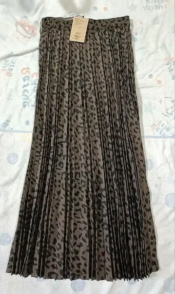 니코앤드 스웨이드 플리츠 스커트 브라운 레오파드 M