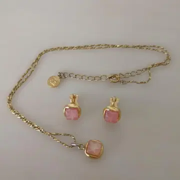 핑크 스톤 목걸이와 귀찌 세트 니나 리치
