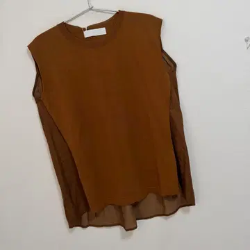 노리즈소피 [손세탁 가능] 뒷면 직물 슬리브리스 풀오버 니트