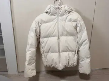 유니클로 후드 부착 다운 자켓