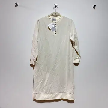 트라이베카 화이트 긴팔 원피스