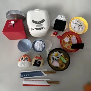 소꿉놀이용 밥솥과 식재료 세트