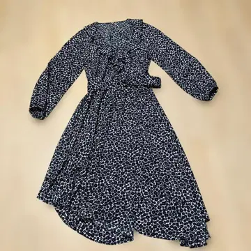 Mila Owen의 랜덤한 포근한 원피스