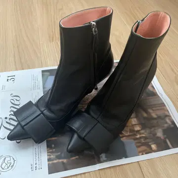 ROCHAS 로샤스 숏 부츠 블랙