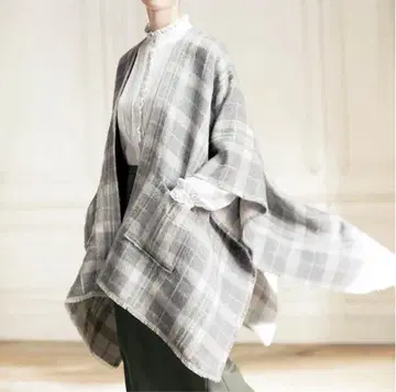 아니오나 고급 알파카 혼방 케이프 샤기 체크 라이트 그레이 이탈리아제