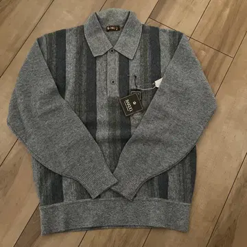 택 포함 새상품 BAKUO 캐시미어 혼방 니트 M 사이즈