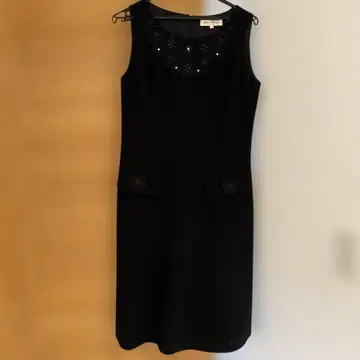 Super Beauty 블랙 슬리브리스 원피스 42