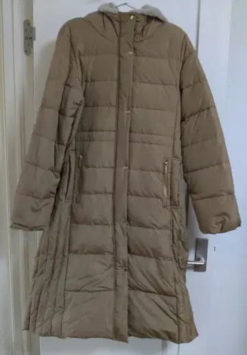 새상품 펠리시모 다운 코트 LL