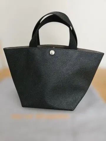 에르베샤 펠리에 827GG 보트형 토트 누아르