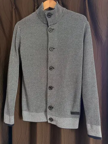 BLACK LABEL 버튼 가디건