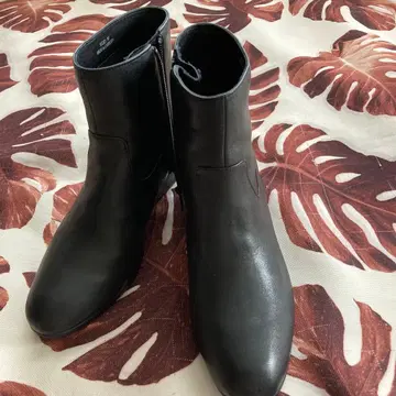 가죽 숏부츠 (잉그) 23cm