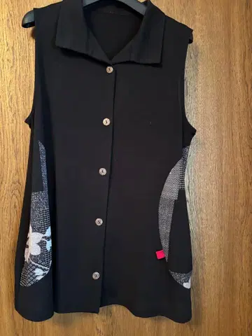 블랙 플라워 프린트 베스트 L