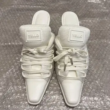 YELLO 스니커즈 뮬 M