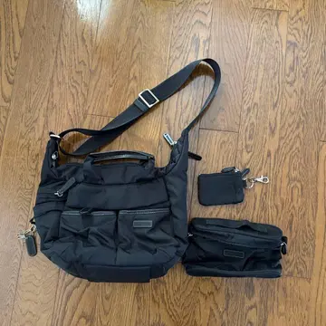 ELISE TRAN 블랙 숄더백