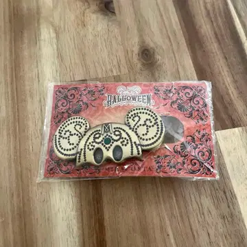 디즈니씨 미라코스타 할로윈 넥타이핀 클립 그린