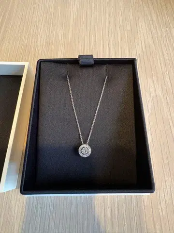FOREVERMARK 센터 오브 유니버스