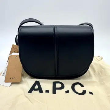 미사용 새상품 APC 아페쎄 BETTY 숄더백