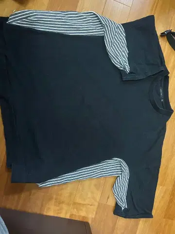 nico and - 스트라이프 소매 블랙 T셔츠