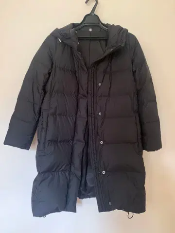 블랙 롱 다운 자켓 후드 부착