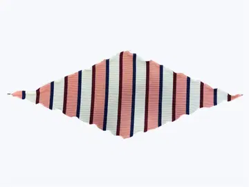 스트라이프 디자인 다이아몬드형 스카프