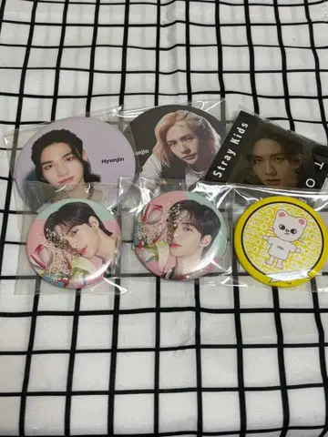 현진 캔 배지 세트 판매