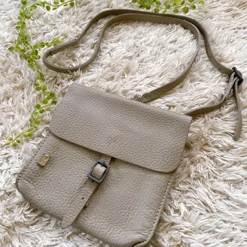 KOOS 천연 가죽 주름 미니 숄더백