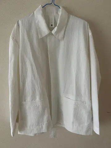 DESCENTE PAUSE 화이트 긴팔 셔츠