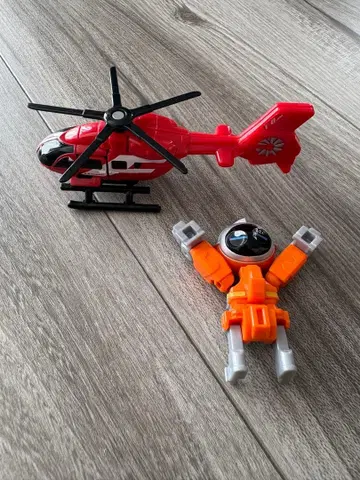 가와사키 중공업 BK117 D-3 소방 헬리콥터