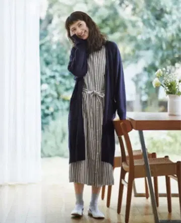 써니클라우드 feat. Shuttle Notes 스트라이프 원피스 코트