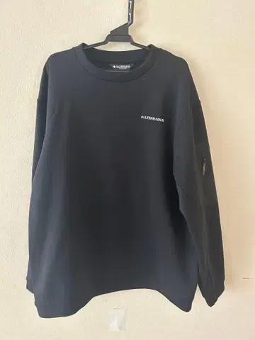 DESCENTE ALLTERRAIN 81 블랙 긴팔 트레이닝복