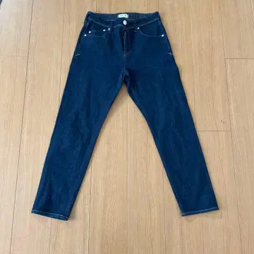 YANUK 다크 블루 스트레이트 데님