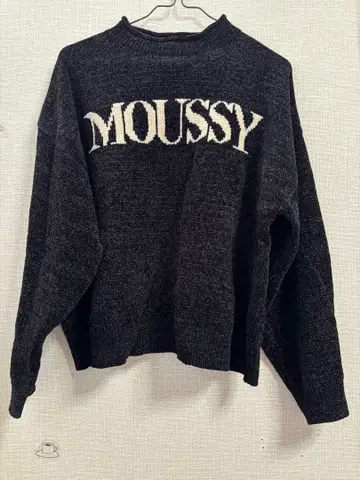 MOUSSY 로고 스웨터