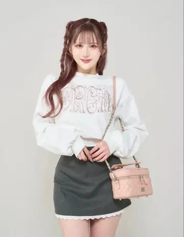 Darich 자수 맨투맨 상의