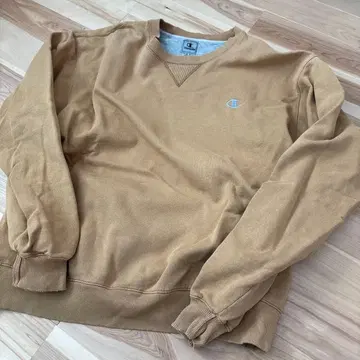 CHAMPION 베이지 V넥 트레이닝복 L 사이즈