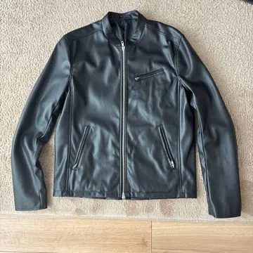 tk. 블랙 가죽 자켓