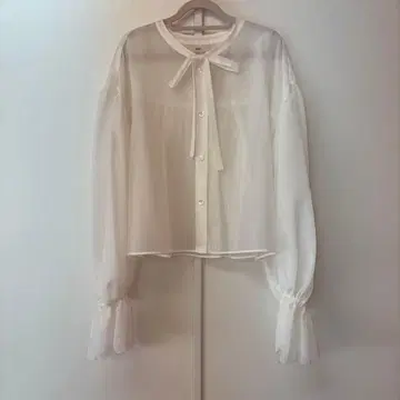 yori 스캘럽 시어 자켓