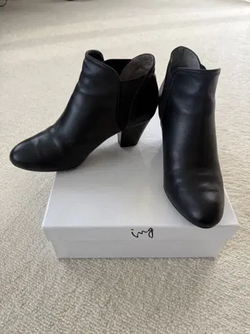 새상품급 ing 사이드 고어 부츠 블랙 천연 가죽 박스 포함
