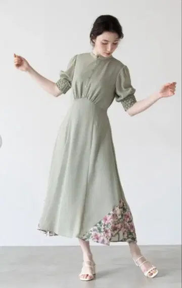 idem 다이아몬드 슬리브 원피스 올리브 그린