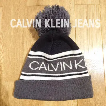 Calvin Klein 폼폼 포함 니트 모자