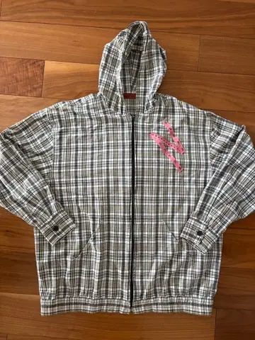 체크 무늬 후드티