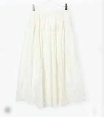 미사용 새상품 TSUHARU 컷워크 자수 밑단 스칼라 스커트