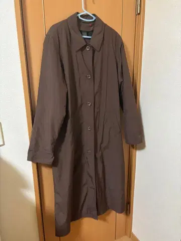 독일제 앤티크 브라운 코트