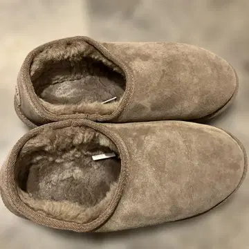 EMU 브라운 어그 부츠