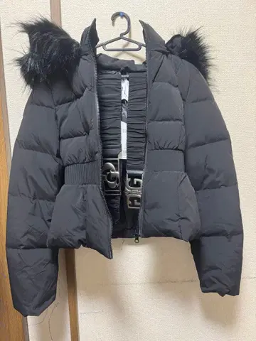 GYDA 벨트 포함 다운 자켓 2025