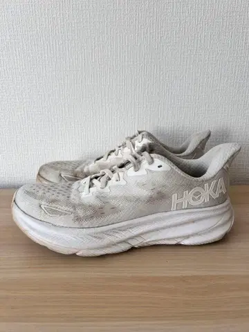 호카 클리프톤 러닝화