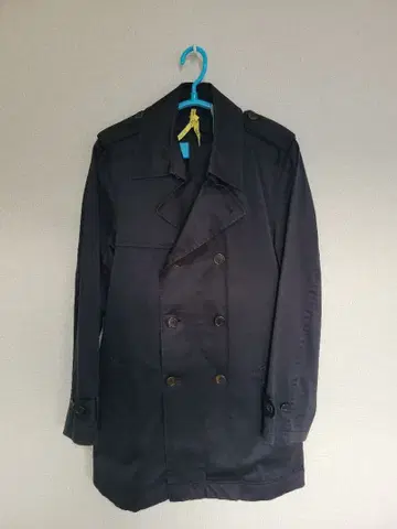 더블 브레스트 트렌치코트