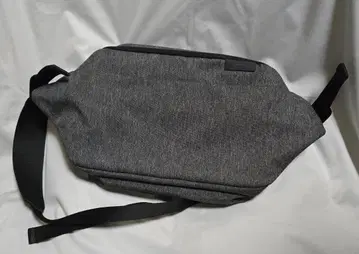 코트 에시엘 ISARAU 바디백 원 숄더