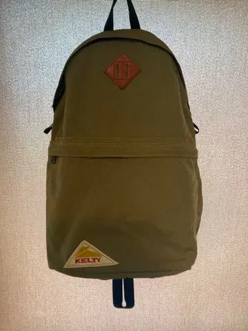 새상품급 켈티 데이팩 TAN 백팩 KELTY